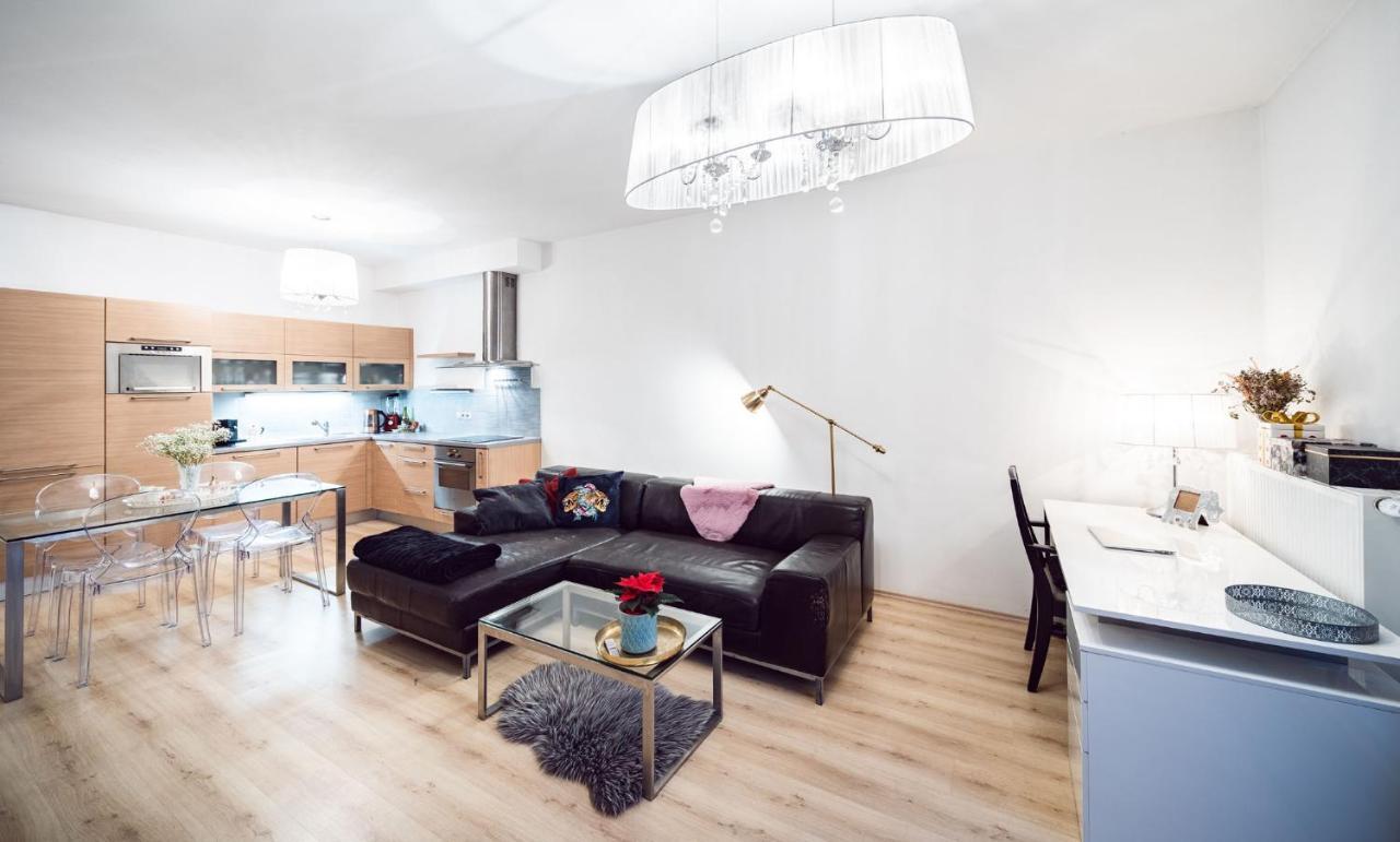Silvie Apartments - Hejcin Оломоуц Екстериор снимка
